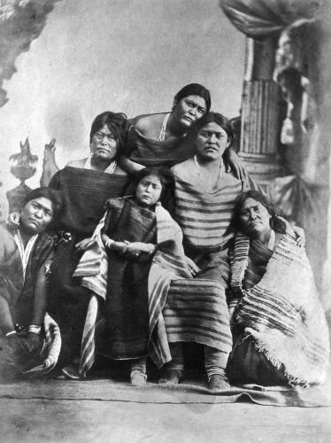 Navajo women and children, 1864–68