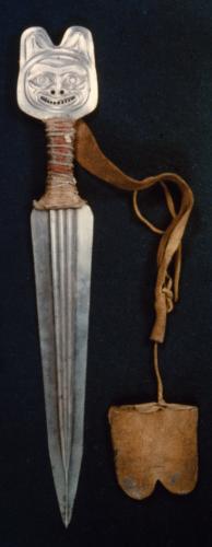Steel dagger with a bear handle